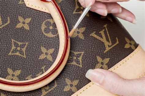 luxury canvas handbag repair.